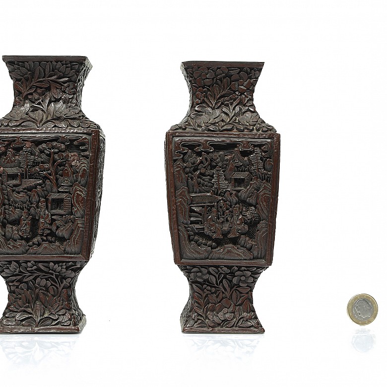 Pair of small Chinese vases, lacquer, 19th - 20th century