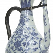 Jarra de cerámica azul y blanco, dinastía Ming, s.XVI