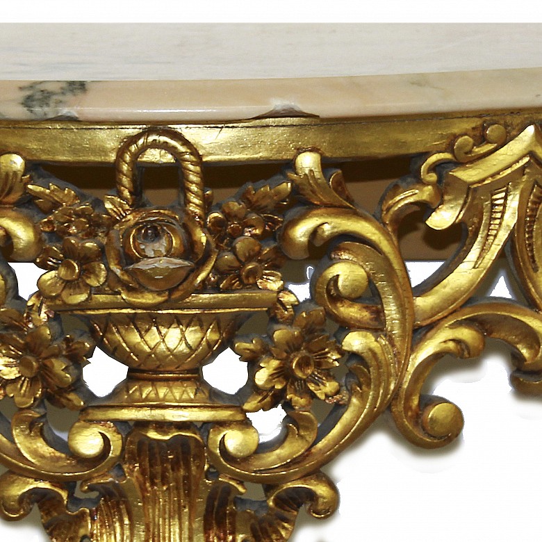 Pair of carved and gilded wooden consoles, 20th century - 1