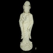 Escultura de Guanyin en porcelana vidriada, S.XX - 10