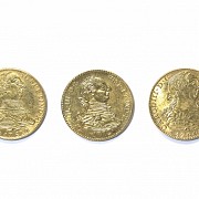 Lote de tres monedas de oro 900 milésimas
