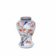Vase, Imari decoration, Japan, pp. XVIII