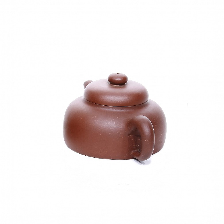 Clay Yixing teapot. - 3