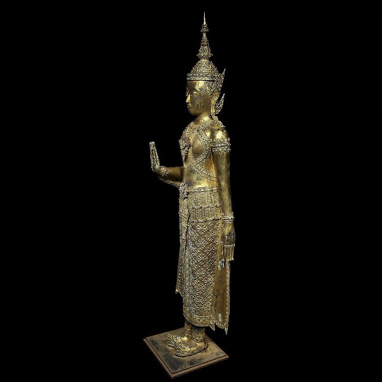 Thai Buddha in golden bronze, 20th century