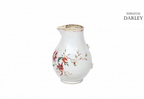 Enameled Chinese jug, rose family, 18th century.