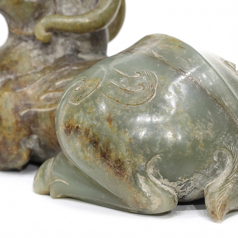 Figura de jade tallado, estilo Han.