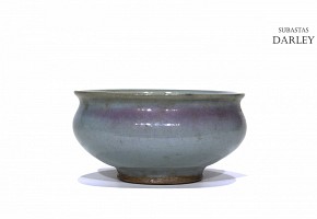 Jun glazed pottery vessel, Northern Song dynasty (960 - 1127)