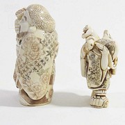 Two figures of Japanese ivory - 5