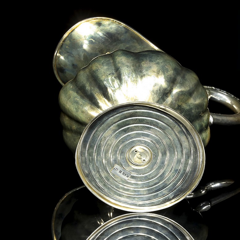 Spanish silver oval vase, Montejo, 20th century