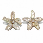 18k yellow gold earrings, with natural pearls