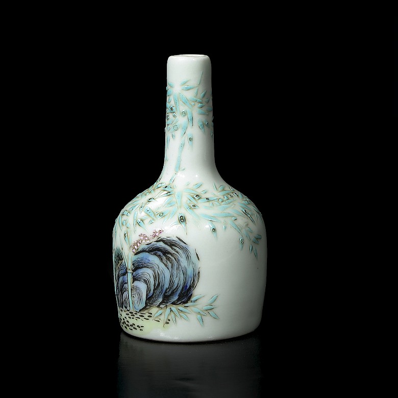 Miniatura de jarrón de cuello alto, dinastía Qing