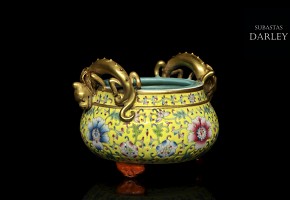 Censer with yellow background and dragons, 20th century