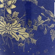 Bote de porcelana en azul “powder blue”, Dinastía Qing.