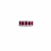 18k white gold ring with rubies and diamonds