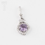 Pendant with 0.72cts amethyst and 23 diamonds in 18k white gold - 3