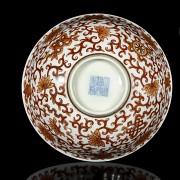 Cuenco de porcelana con esmalte rojo-hierro, con marca Daoguang - 5