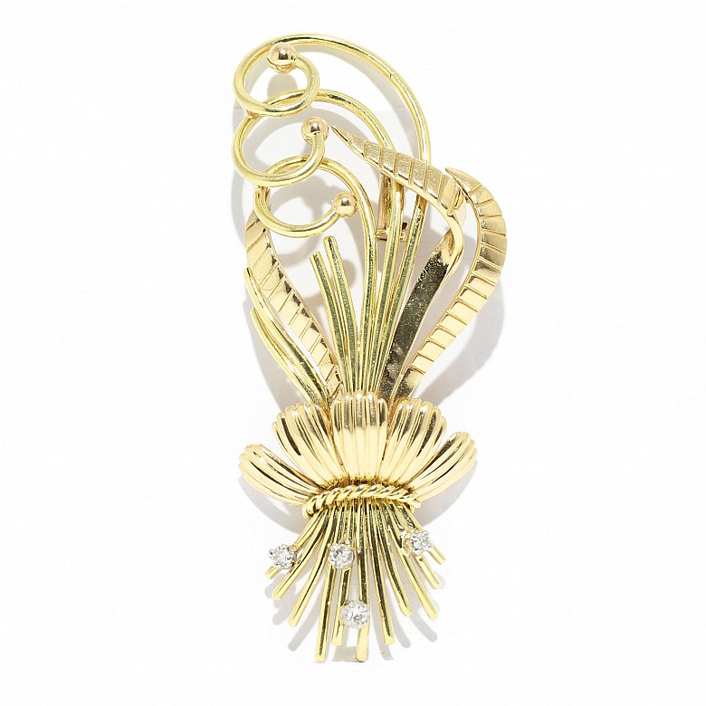 18k yellow gold brooch with diamonds