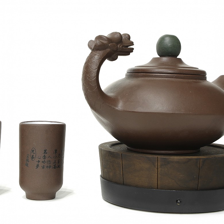 Teapot with five tea glasses, Yixing, 20th century - 11