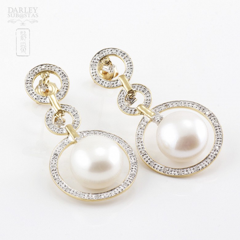 Original 18k yellow gold earrings with pearl and diamonds - 1