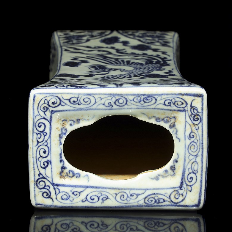 Ceramic pillow, blue and white, 20th century - 6