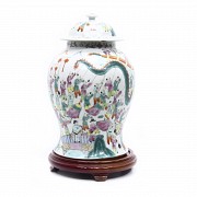 Enameled porcelain tibor famille rose, early 20th century