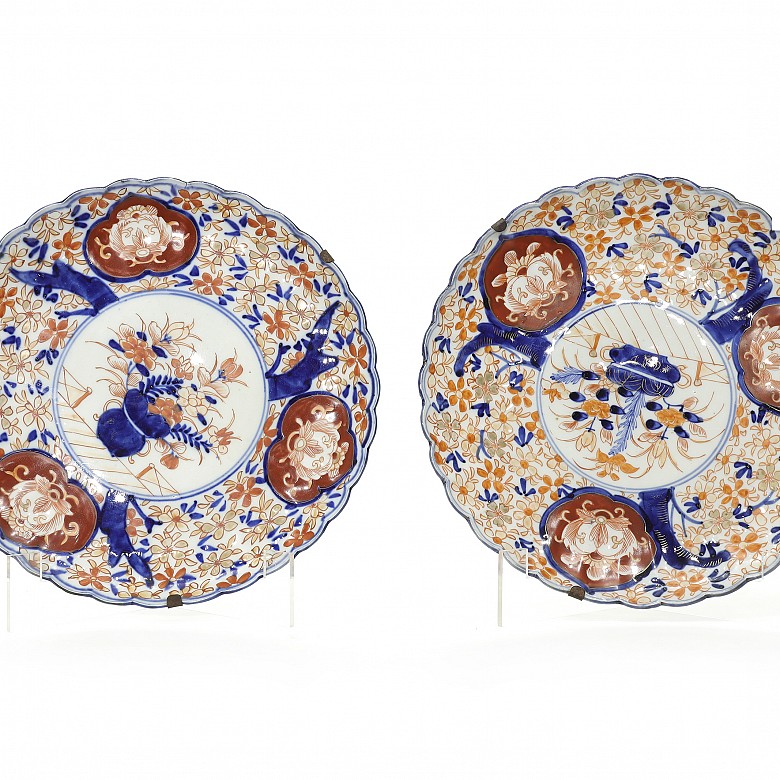 Four Japanese porcelain plates, Imari, 20th Century