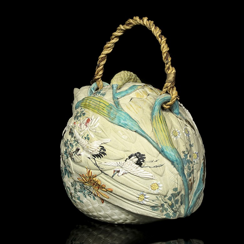 Painted clay teapot, Asia, 20th century - 4