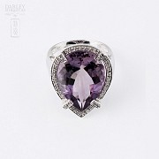 Ring with Amethyst 12.50cts and Diamonds in White Gold - 4