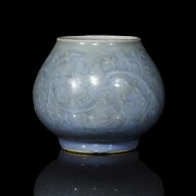 Recipiente vidriado en azul, con marca Daoguang
