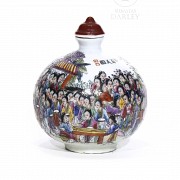 Botella de rapé de porcelana esmaltada, dinastía Qing.