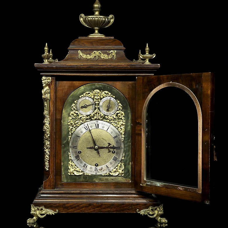 Bracket clock, English style, early 20th century