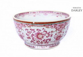 Large enameled porcelain bowl, Qing dynasty, pps.s. XIX