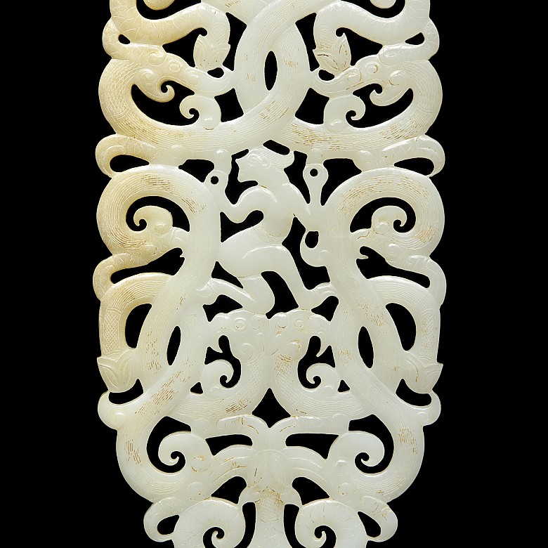 Placa calada de jade blanco, dinastía Han occidental