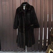 Beautiful dark brown mink fur coat of good quality. - 5