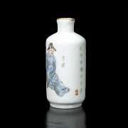Miniatura de jarrón en porcelana esmaltada, dinastía Qing