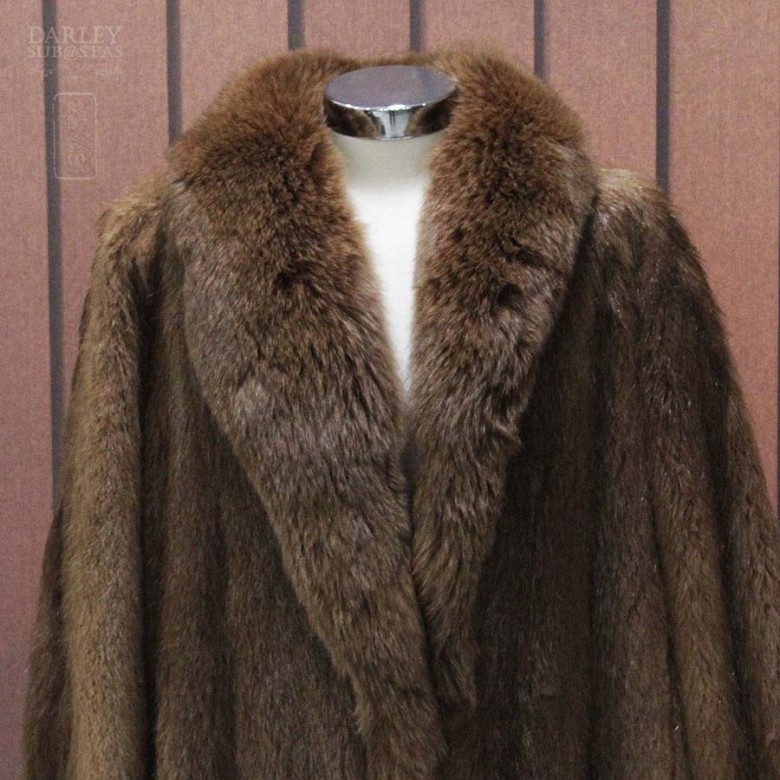 Natural fur coat - 4