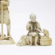 Pair of Japanese figures of ivory - 12