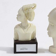 Two figures of African ivory - 2