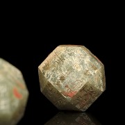 Pareja de sellos de 26 caras en jade tallado, dinastía Han del este