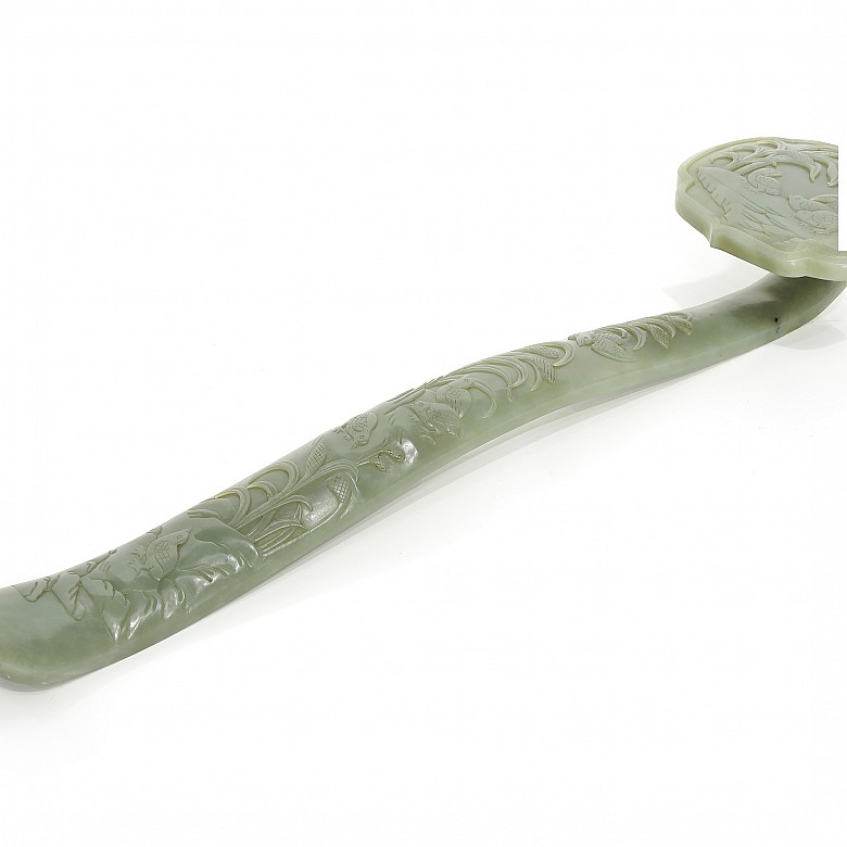 Bastón de Ruyi de jade verde, dinastía Qing