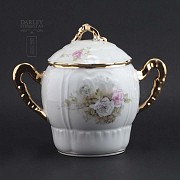 Porcelain tea set, pps.s.XX.