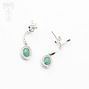 Earrings with 1.56 cts Emerald  and diamonds in 18k white gold - 1