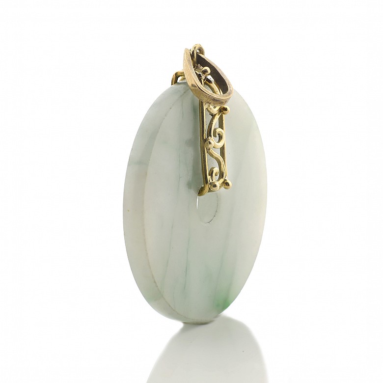 Jade pendant mounted in 18k yellow gold - 3