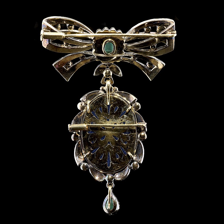 Broche con colgante de estilo isabelino, diamantes y esmeralda