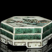 Enamelled porcelain boxes, China, 20th century - 7