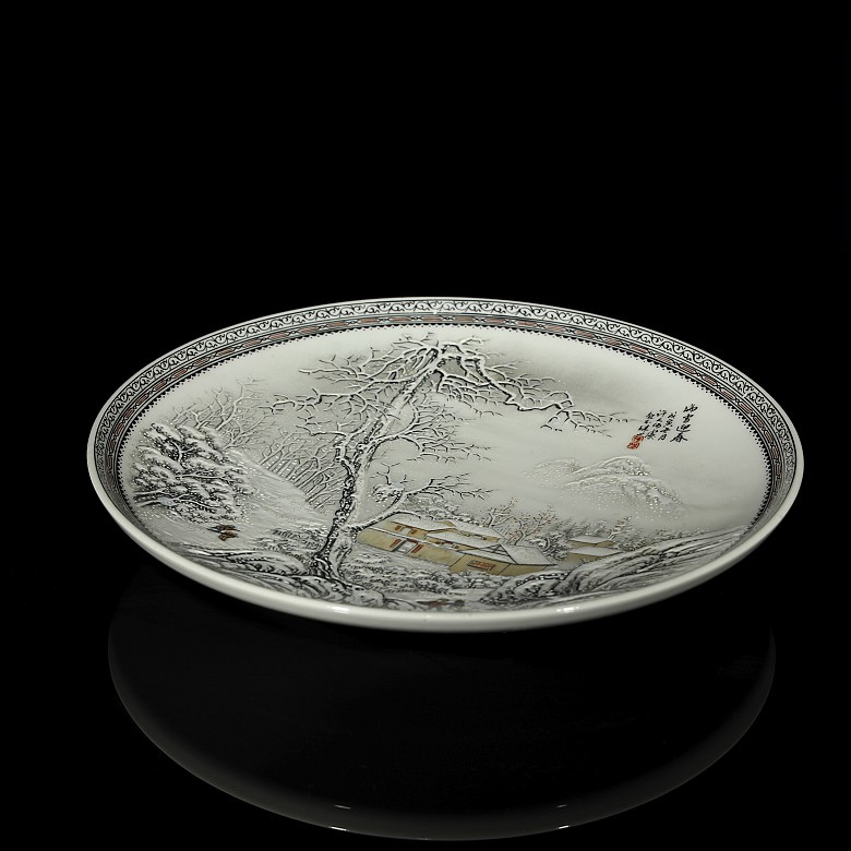 He Xuren (1882 - 1940) Porcelain plate 