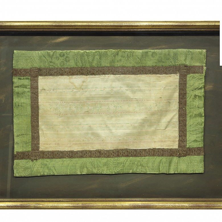 Tejido de seda con pasamanería, S.XIX - 1