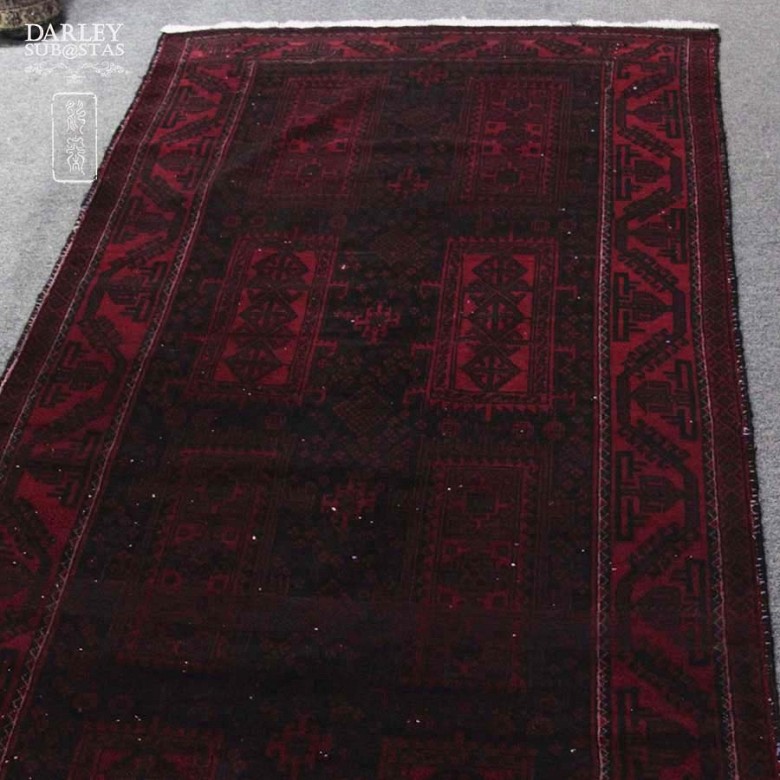 Red Persian carpet - 9