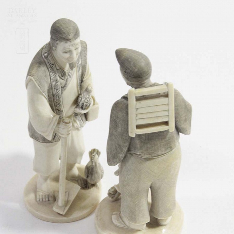 Two Japanese farmers of ivory - 4