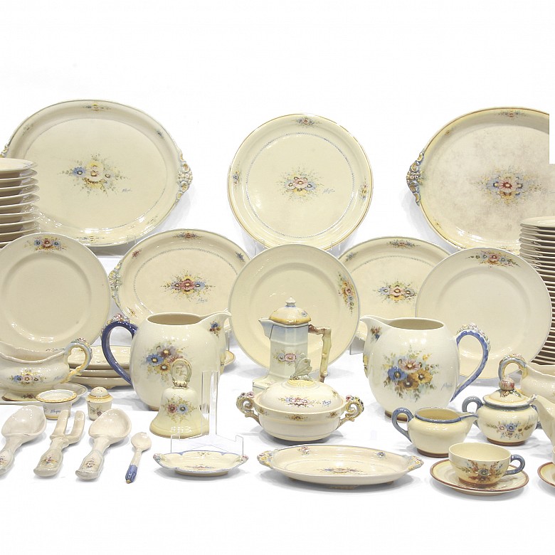 Ceramic tableware, Antonio Peyró, ca. 1940 - 2